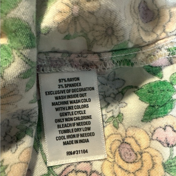 Crown & Ivy Floral Print Dress - Picture 3 of 7